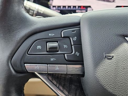 Used 2021 Cadillac Escalade Premium Luxury w/ Driver Assist Tech Package AWD/4WD image 13