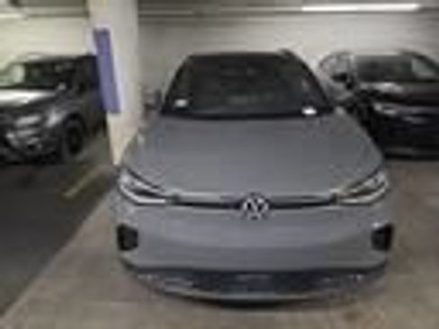 Used 2023 Volkswagen ID.4 Pro S AWD/4WD image 4