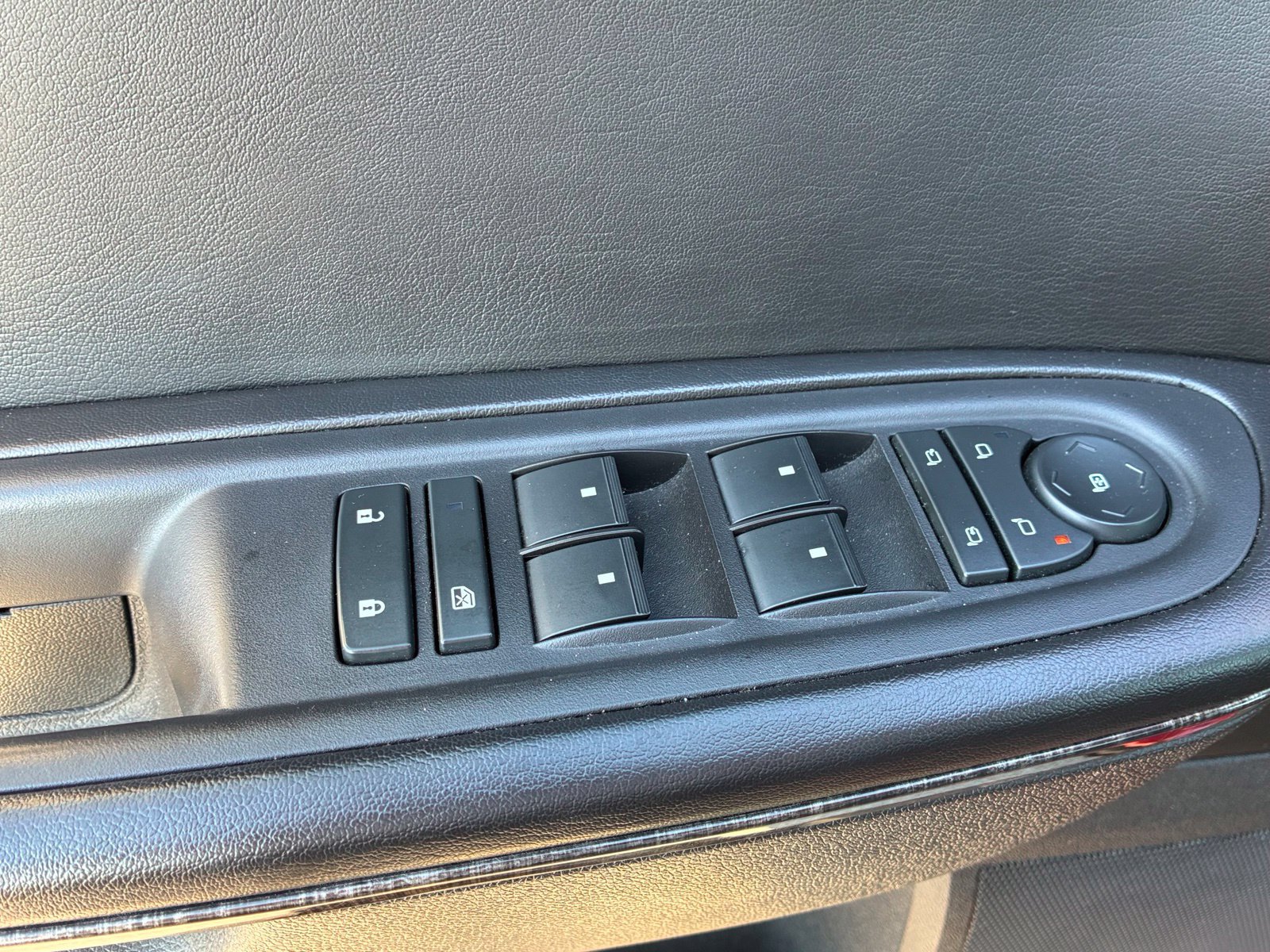 Used 2013 GMC Acadia SLT w/ Technology Package FWD image 13