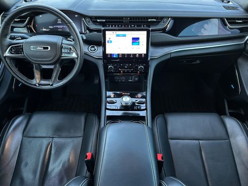 Used 2022 Jeep Grand Cherokee L Overland w/ Advanced Protech Group III image 13