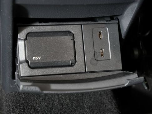 Certified 2022 Mercedes-Benz GLB 250 4MATIC image 34