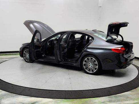 Used 2017 BMW 540i xDrive AWD/4WD image 12
