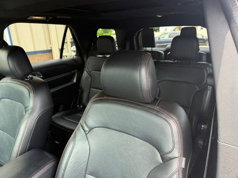 Used 2017 Ford Explorer Sport AWD/4WD image 15