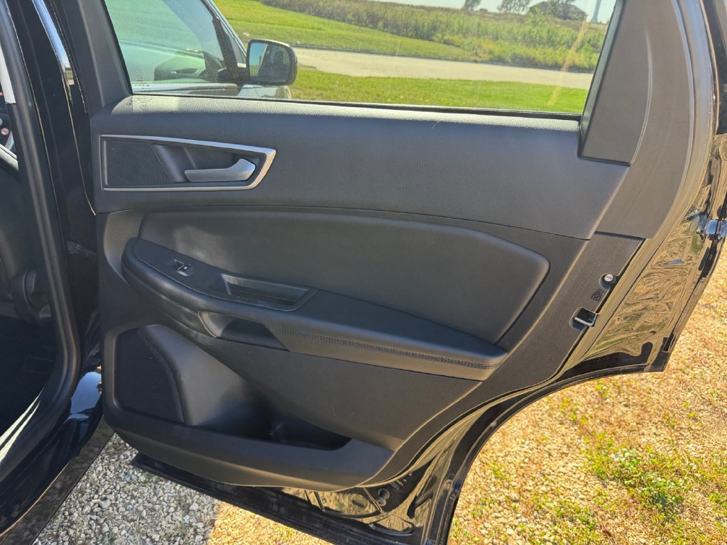 Used 2024 Ford Edge SEL AWD/4WD image 36