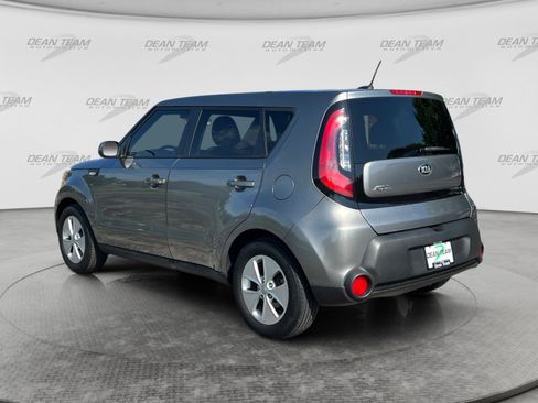 Used 2014 Kia Soul FWD image 5