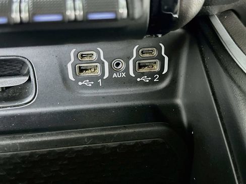 Used 2023 RAM 1500 Big Horn RWD image 32
