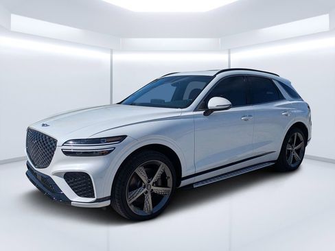 Used 2025 Genesis GV70 3.5T Sport w/ Sport Advanced Package image 7