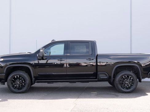 New 2026 Chevrolet Silverado 3500 High Country w/ High Country Premium Package AWD/4WD image 32