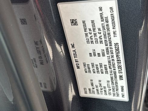 Used 2023 Tesla Model 3 Long Range AWD/4WD image 33