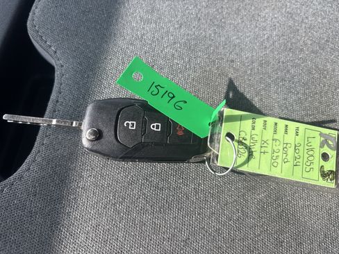 Used 2024 Ford F250 XLT image 32