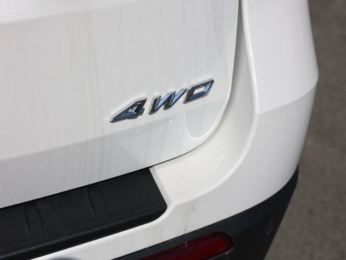 Certified 2025 Ford Explorer Active image 10