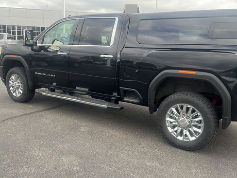 Used 2022 GMC Sierra 2500 Denali AWD/4WD image 11