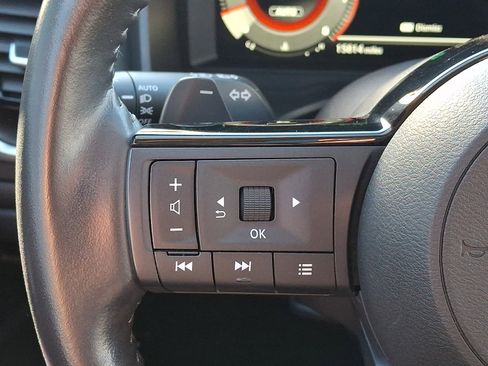 Used 2023 Nissan Rogue Platinum AWD/4WD image 22
