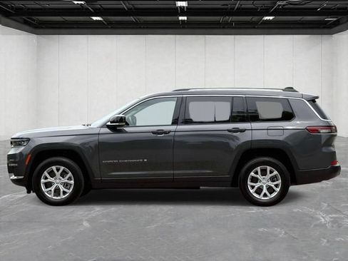 Certified 2022 Jeep Grand Cherokee L Limited AWD/4WD image 2