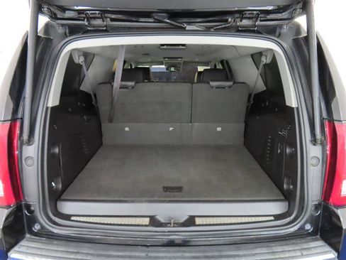 Used 2015 Chevrolet Suburban LTZ AWD/4WD image 12