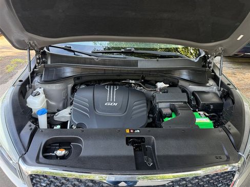 Used 2017 Kia Sorento AWD image 23