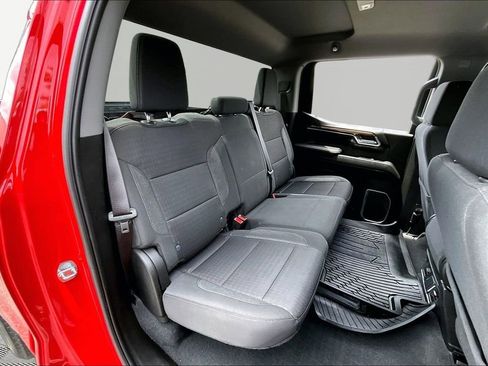 Used 2023 Chevrolet Silverado 1500 LT AWD/4WD image 17