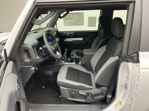 New 2026 Ford Bronco 2-Door AWD/4WD image 3