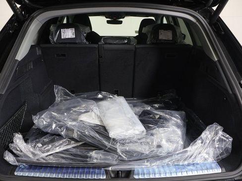 New 2025 Audi Q5 Premium Plus image 14