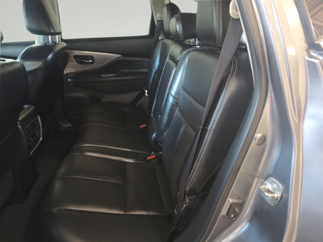 Used 2016 Nissan Murano Platinum w/ Platinum Technology Package AWD/4WD image 26