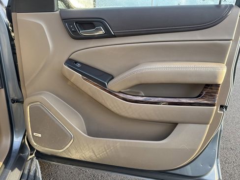 Used 2019 GMC Yukon SLT image 29