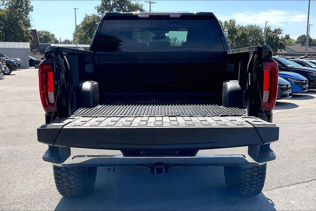 Used 2025 GMC Sierra 1500 SLT AWD/4WD image 35