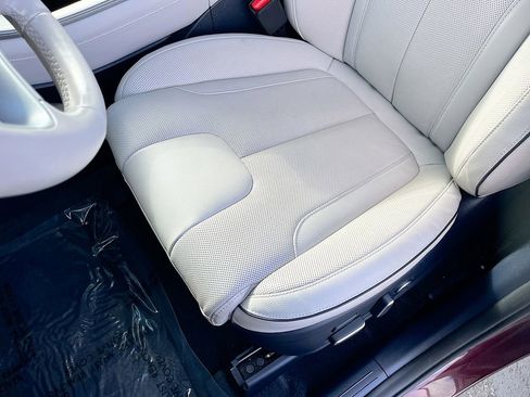 Used 2024 Hyundai Palisade Limited image 20