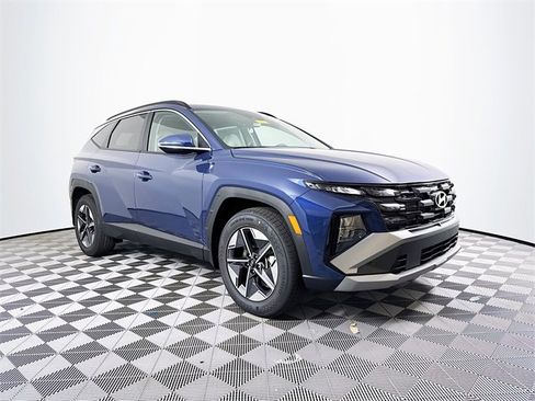 Certified 2025 Hyundai Tucson SEL image 9