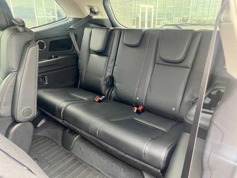 New 2026 Subaru Ascent Limited AWD/4WD image 9