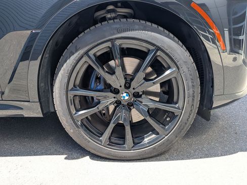 Used 2023 BMW X7 xDrive40i w/ M Sport Package AWD/4WD image 39