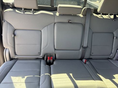 Used 2024 GMC Sierra 1500 SLT w/ SLT Premium Plus Package image 9