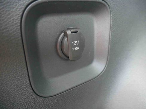 Used 2023 Kia Sportage EX AWD/4WD image 9