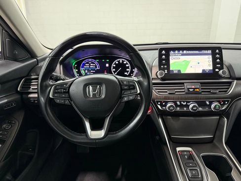 Certified 2020 Honda Accord Touring image 9