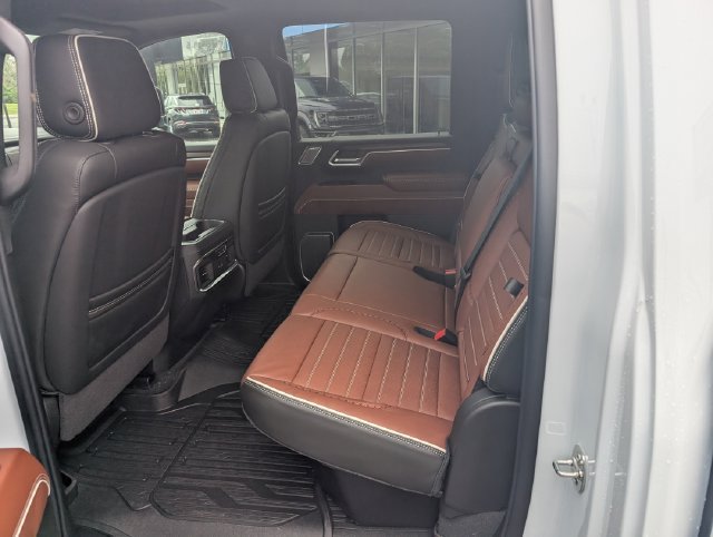 New 2026 GMC Sierra 3500 Denali Ultimate AWD/4WD image 10