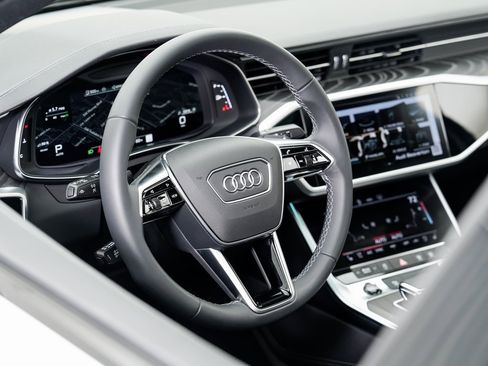 Certified 2025 Audi A6 Premium Plus image 9