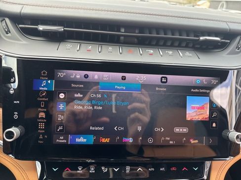 New 2026 Jeep Grand Cherokee L Summit w/ Obsidian Package AWD/4WD image 19