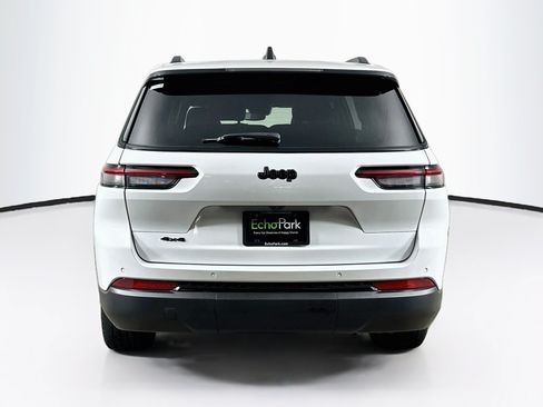 Used 2023 Jeep Grand Cherokee L Laredo AWD/4WD image 7