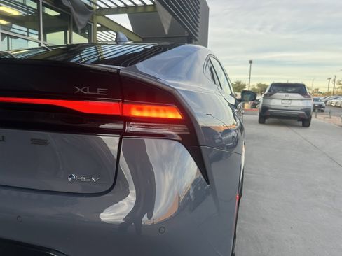 Used 2024 Toyota Prius XLE image 13