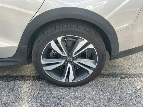 Used 2023 Volvo V60 B5 Cross Country Plus w/ Protection Package Premier image 11