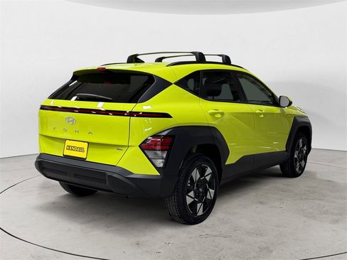 Certified 2025 Hyundai Kona SEL image 5