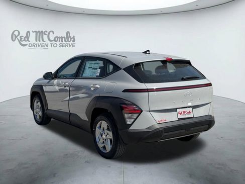 New 2026 Hyundai Kona SE FWD image 3