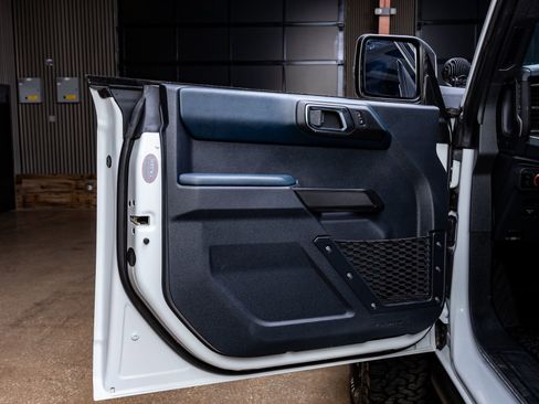 Used 2024 Ford Bronco Outer Banks image 37