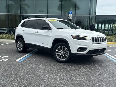 Used 2022 Jeep Cherokee Latitude Lux image 2