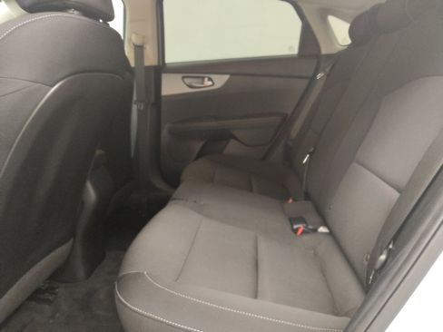 Used 2021 Kia Forte LXS FWD image 18