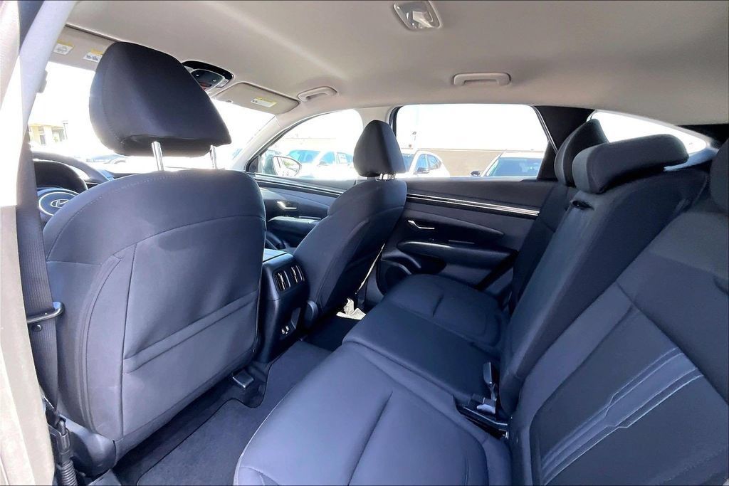 Certified 2024 Hyundai Tucson SEL FWD image 17
