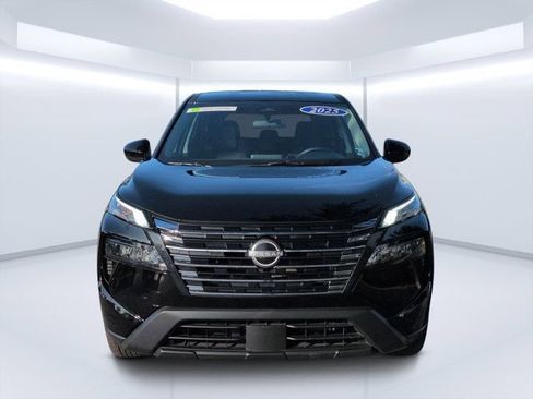 Used 2025 Nissan Rogue SV FWD image 8