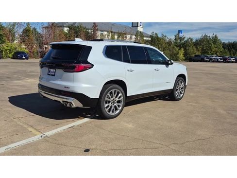 New 2026 GMC Acadia Denali w/ Super Cruise Package image 8