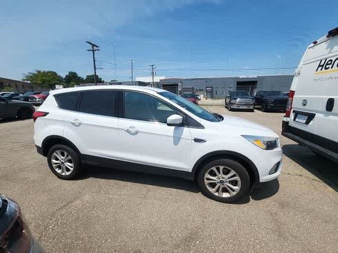 Used 2019 Ford Escape SE AWD/4WD image 6