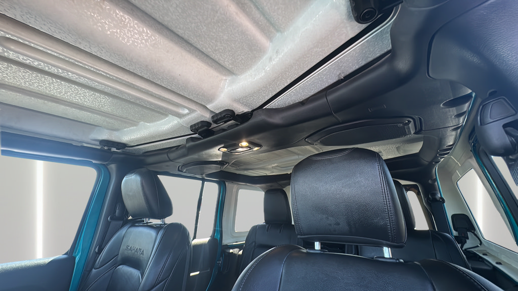 Used 2020 Jeep Wrangler Unlimited Sahara AWD/4WD image 32