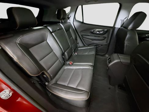 Used 2024 GMC Terrain AT4 w/ Infotainment Package II image 28